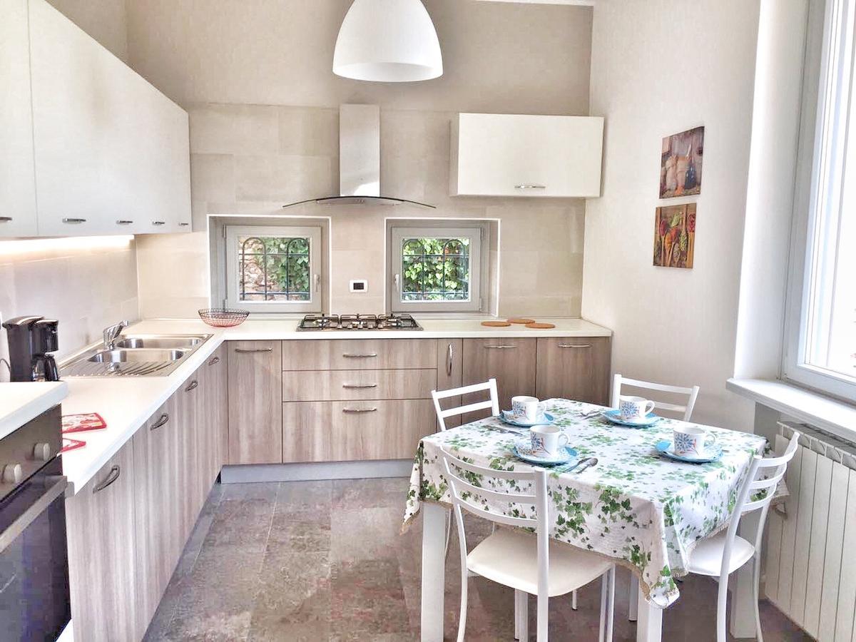 Oleandro 2 Apartment In Villa Cerutti メルゴッツォ エクステリア 写真